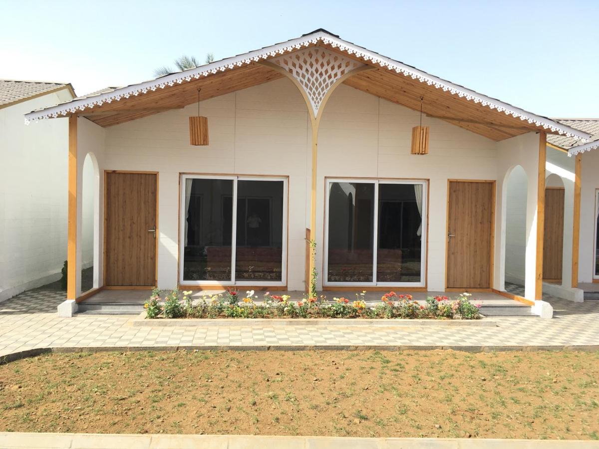 Vits Daman Devka Beach Ngoại thất bức ảnh